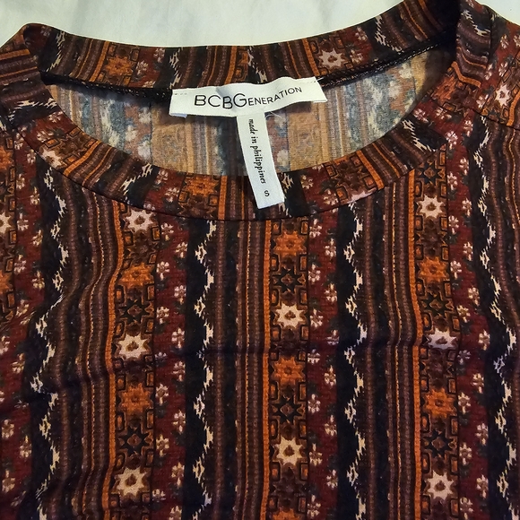 BCBGeneration Boho Patterned Top - Picture 2 of 3